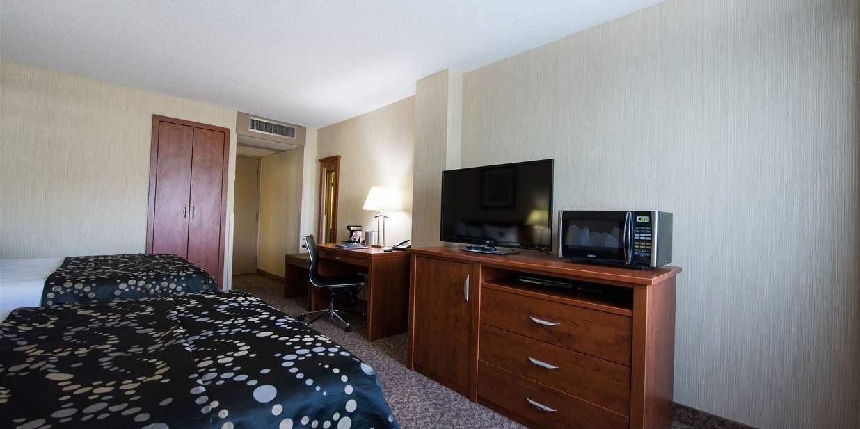 Clarion Hotel & Suites Brandon Εξωτερικό φωτογραφία