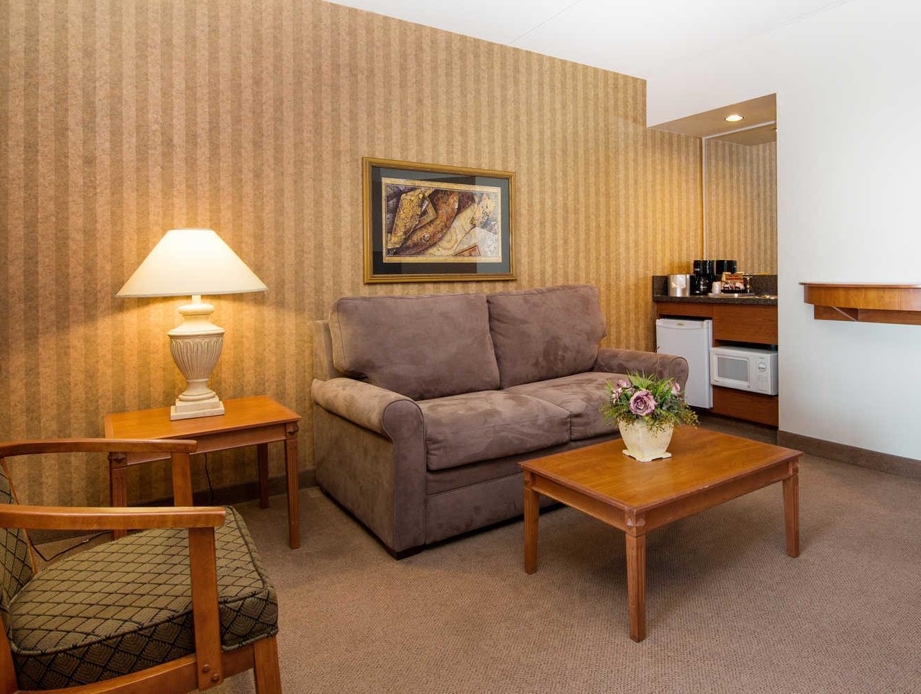Clarion Hotel & Suites Brandon Εξωτερικό φωτογραφία