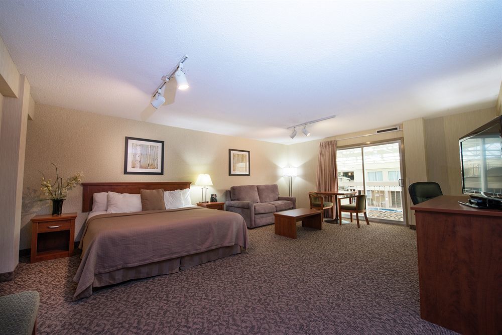 Clarion Hotel & Suites Brandon Εξωτερικό φωτογραφία